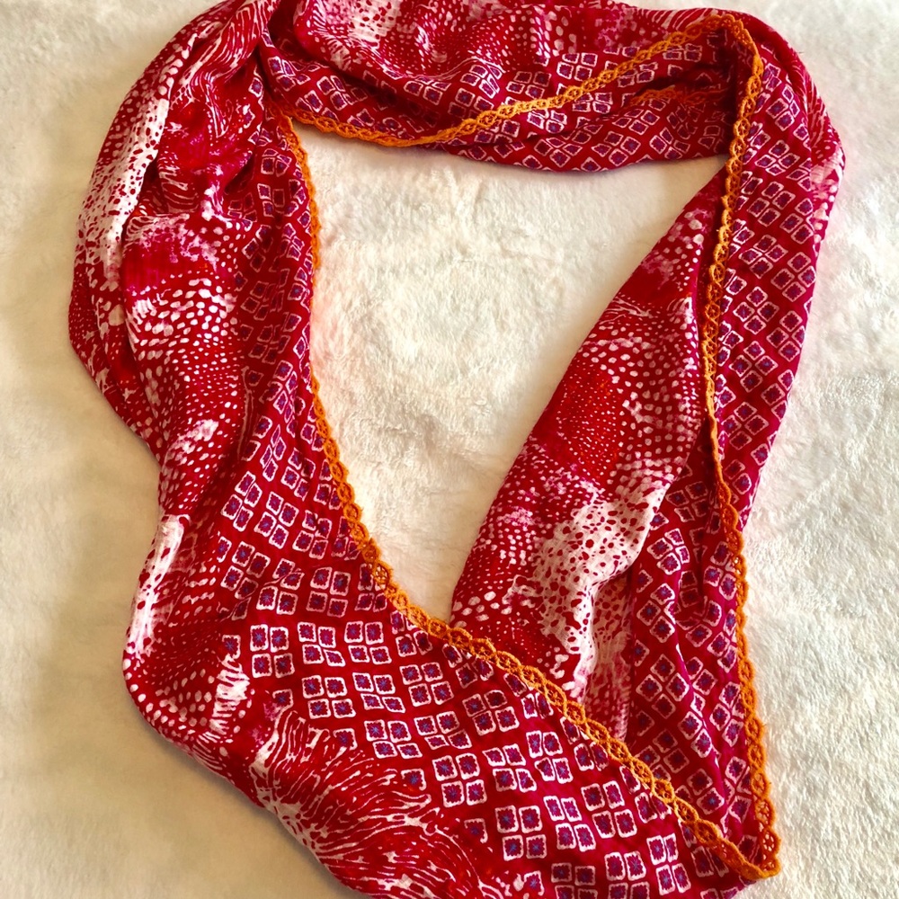 Scarf - Picture 2 of 3